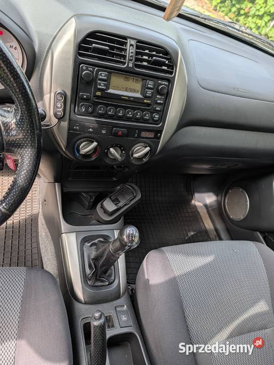 Toyota RAV4 20td z 2005 r światła przeciwmgielne łódzkie Ozorków