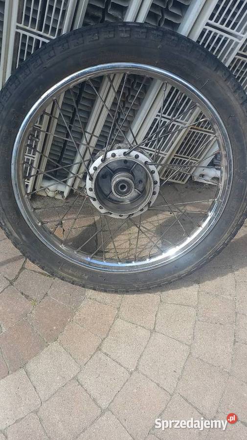 Koło motoroweru motocykla wielkopolskie Kórnik