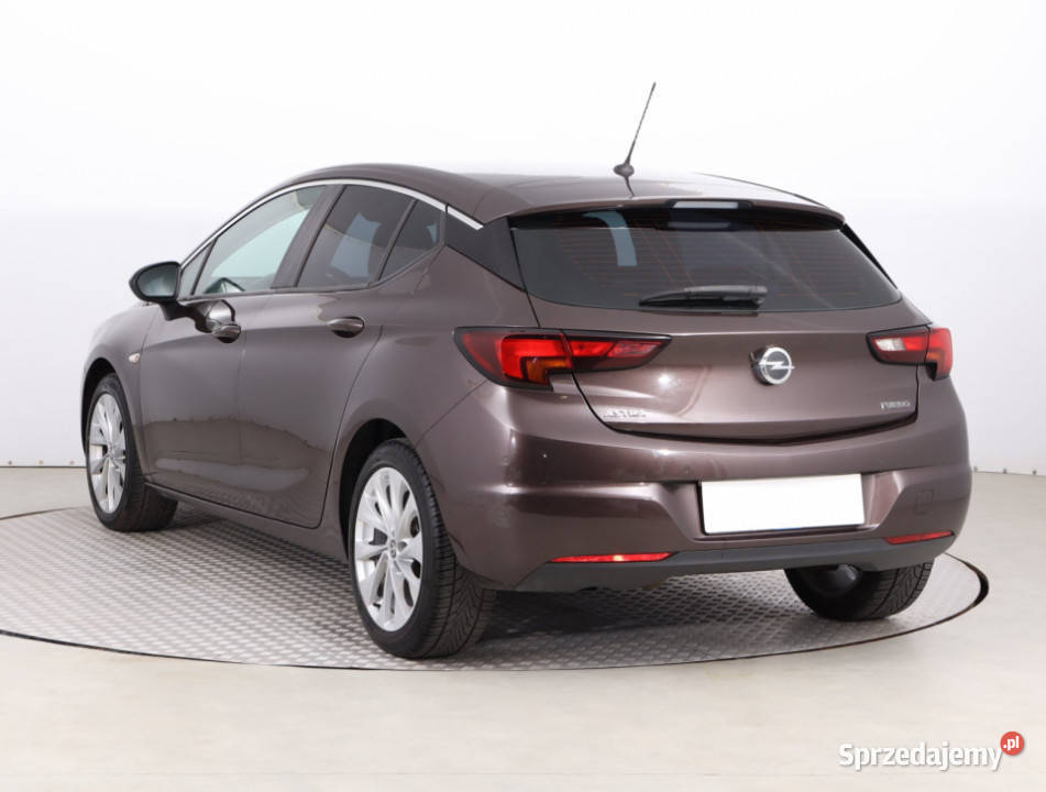 Opel Astra 14 T Rok produkcji 2016