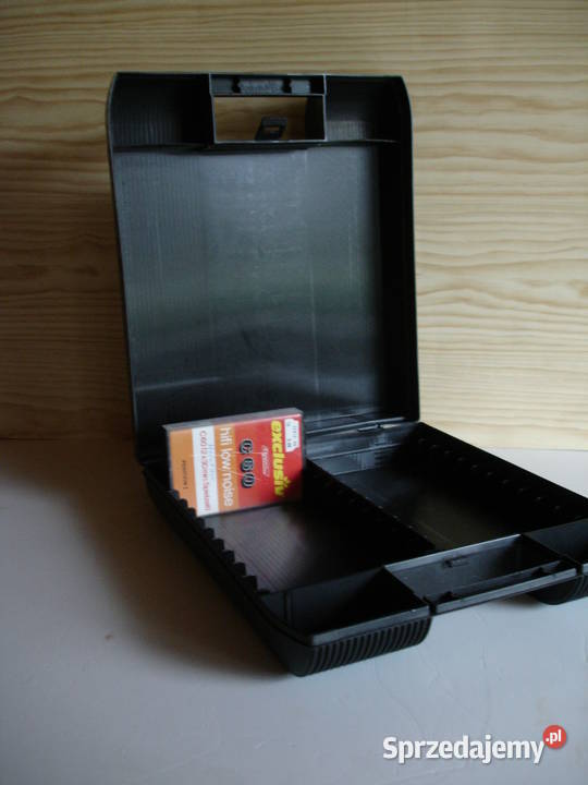 Pudełko na 24 kasety magnetofonowe