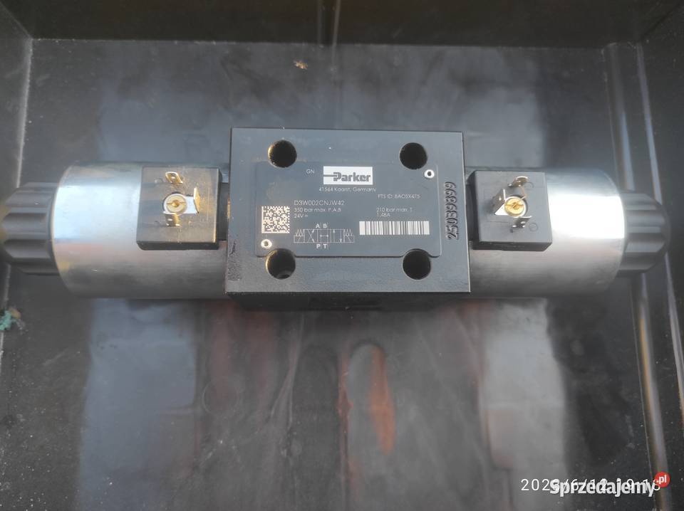 Rozdzielacz hydrauliczny PARKER D3W002CNJW Radom