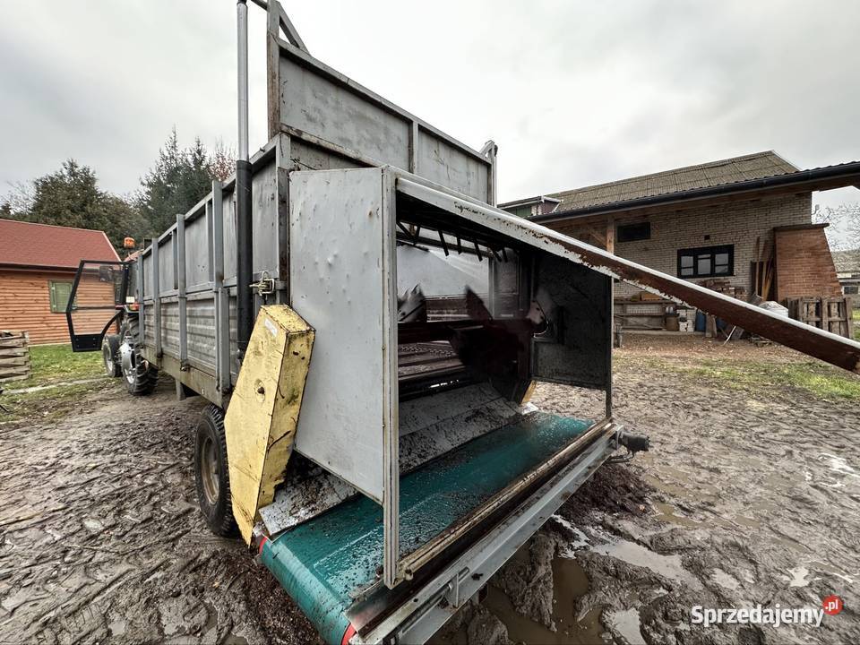 Sprzedam rozrzutnik do trocin borówki z wyrzutem sprzedam