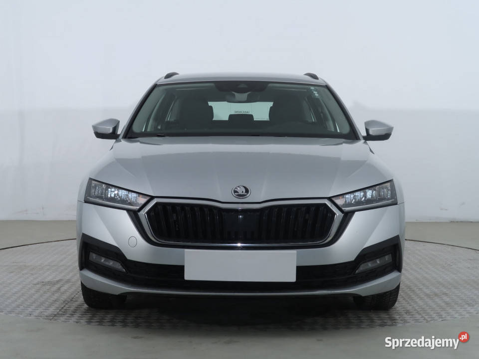 Skoda Octavia 15 TSI etec światła LED Škoda Piaseczno