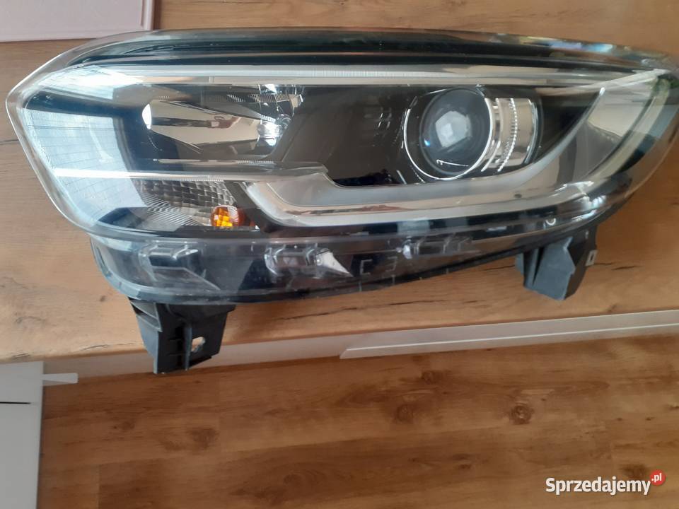 Sprzedam reflektor przedni lewy renault kadjar Oświetlenie Płock