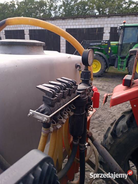 Opryskiwacz jugosłowiański 400 litrów nieuszkodzony Leźnica Wielka
