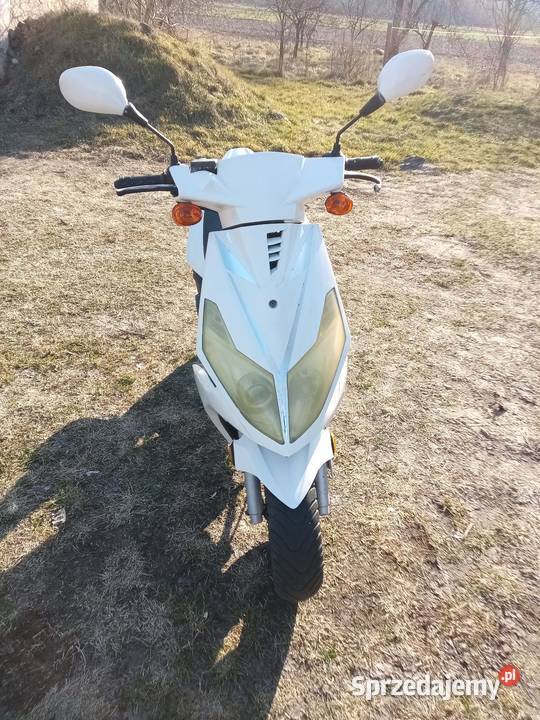 Sprzedam skuter GENERIC 2t skuter Motocykle, skutery, quady Solec