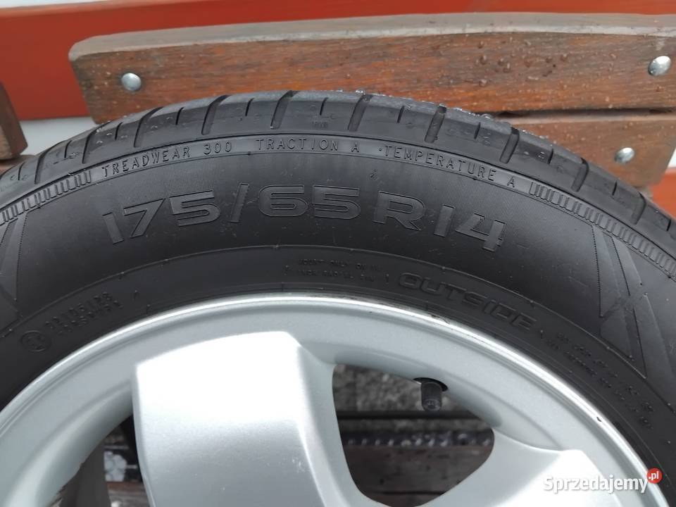 Ładne felgi aluminiowe do opla Siepraw