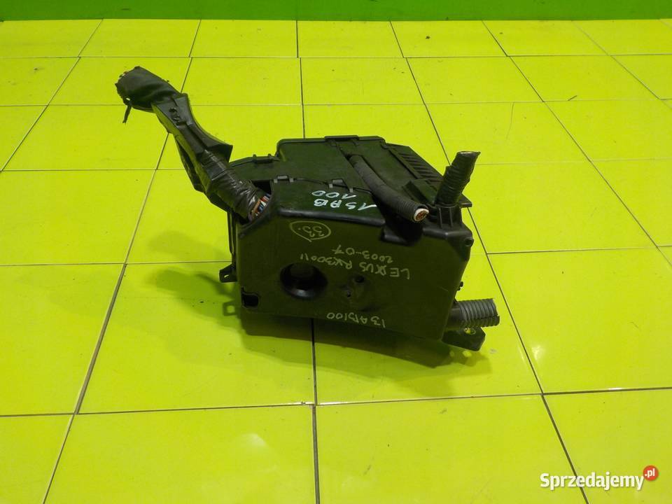 LEXUS RX300 II 30 B 04r skrzynka bezpiecznikow