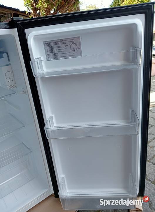 Candy Lodówka nowa 83x44x48 100 sprawna Lodówki i zamrażarki Jaworzno