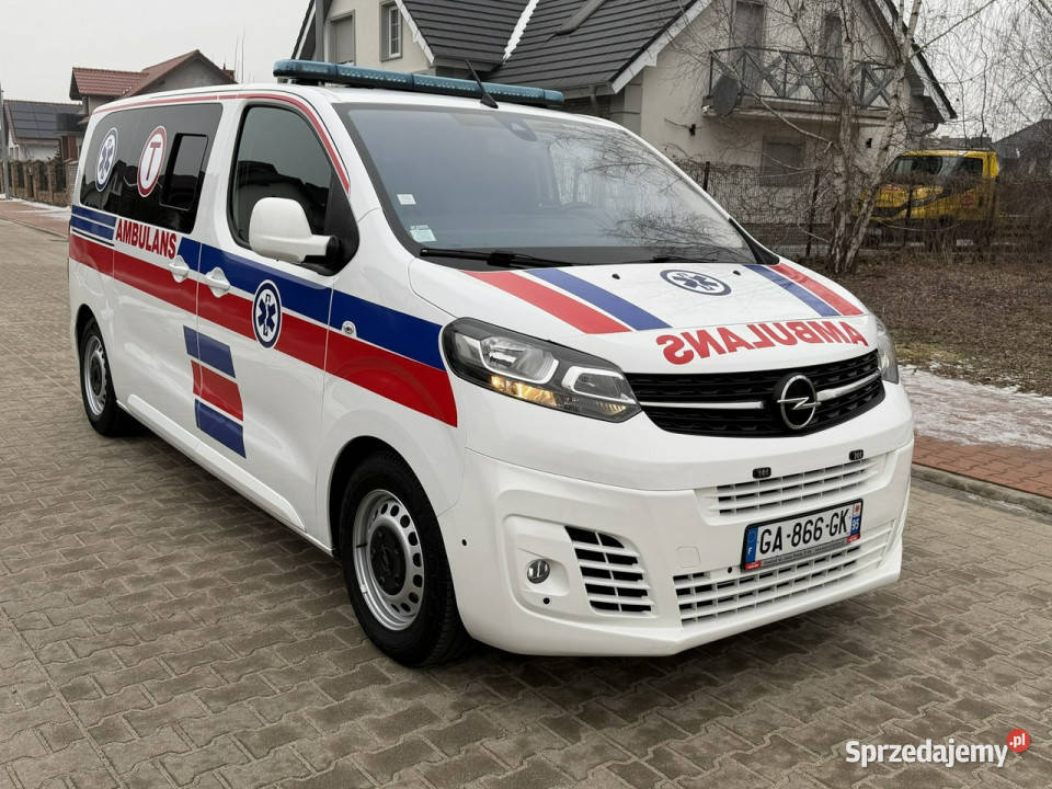 ambulansy Opel Vivaro Opel Vivaro 20CDTI 177 Gostyń