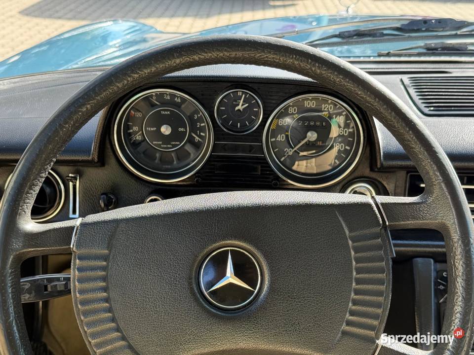 MercedesBenz W115 200 Benzyna 1970 klasyka w manualna Pozostałe Zgierz