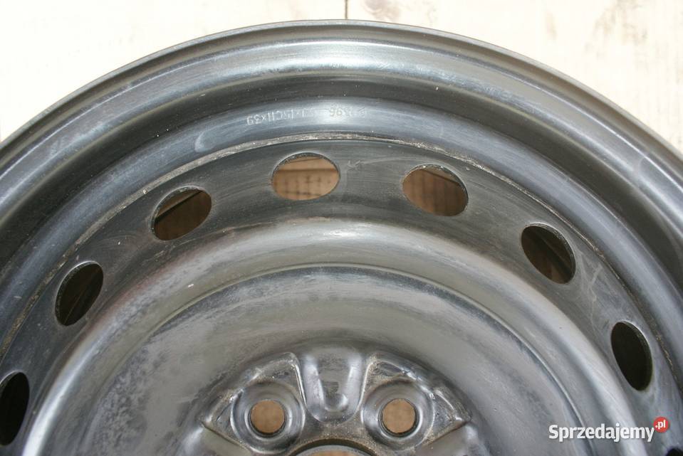 Stalowe Toyota 15 5x100 ET45 Yaris IVAvensis Samochodowe Nozdrzec