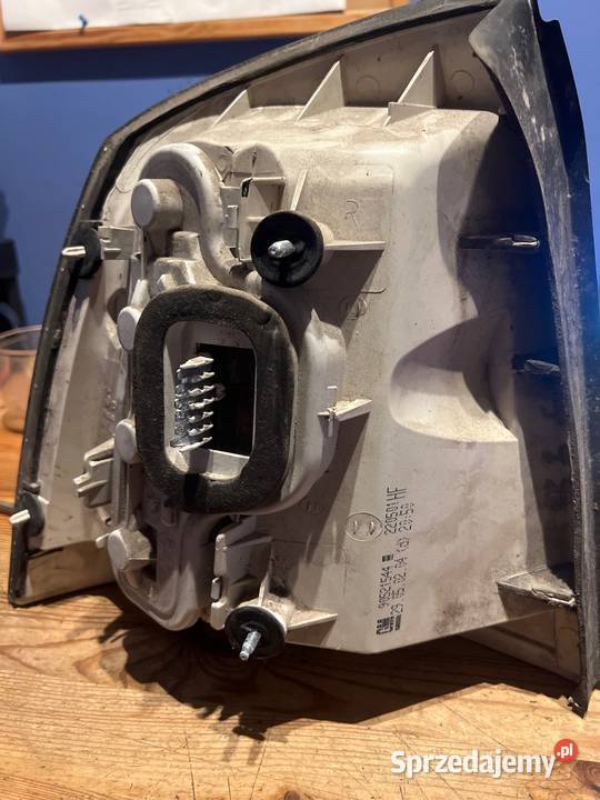 Lampa tył prawy opel Astra II Części samochodowe wielkopolskie Margonin