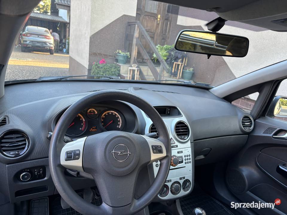 Opel Corsa D 2014 pierwszy właściciel salon Września sprzedam