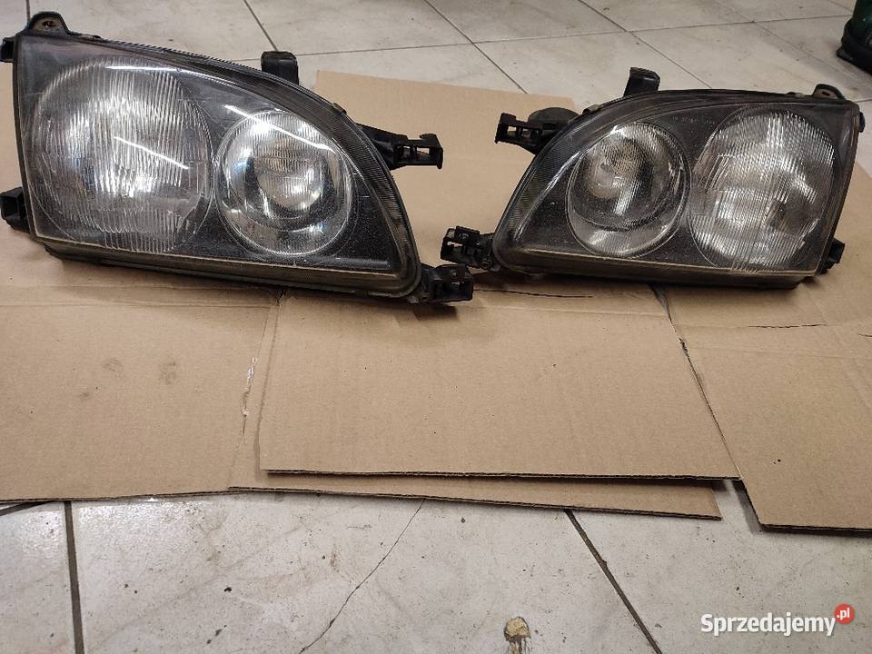 Toyota Avensis T22 lampy przednie oryginalne Jelenia Góra