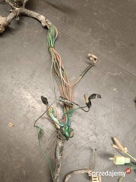 Instalacja elektryczna wiązka przewodów przewody Gołaczewy