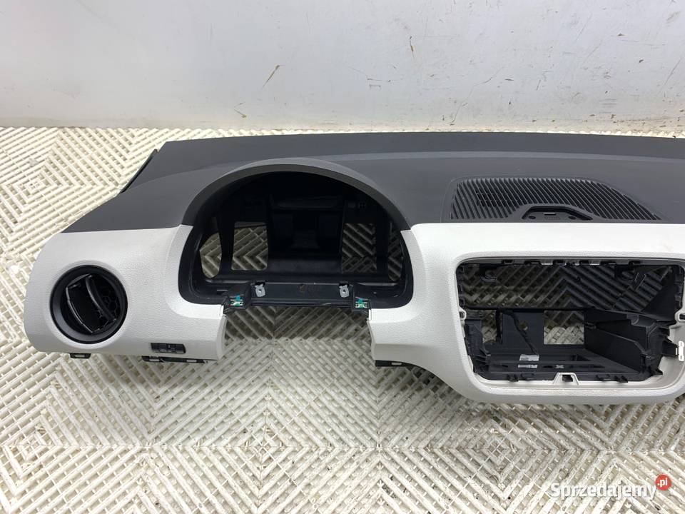 KOKPIT VW UP Hatchback KONSOLA DESKA ROZDZIELCZA sprzedam