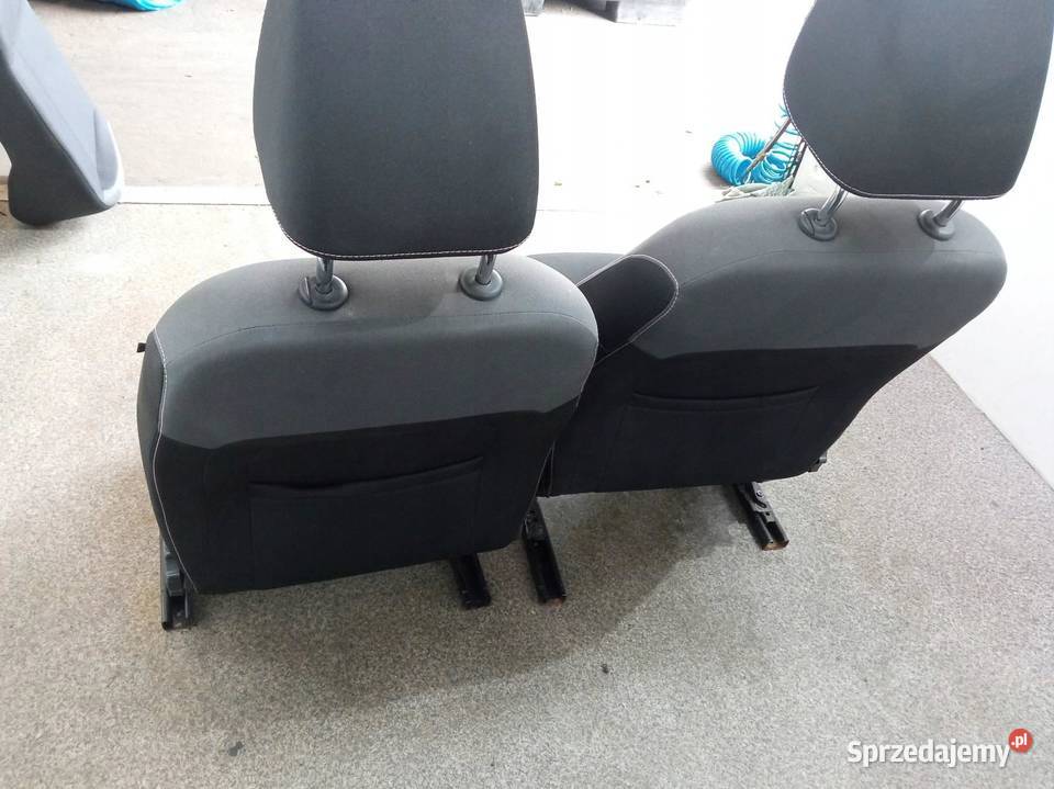 FOTELE KANAPA EUROPA HB Skoda Fabia III 2014 osobowe sprzedam