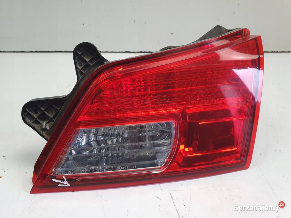 Subaru Legacy V kombi TYLNA LAMPA PRAWA prawy Lampy tylne Janów