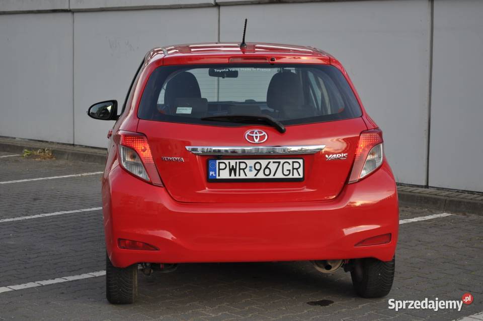 Toyota Yaris 10 benzyna 2013 147 600 Android 147600km Września sprzedam