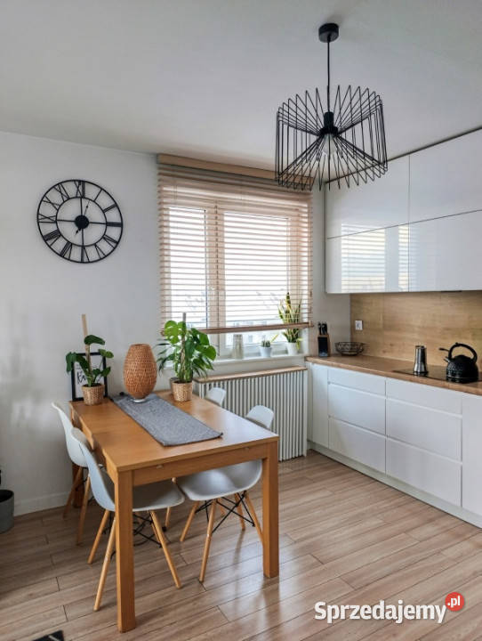 Dwupoziomowe słoneczne mieszkanie 7710 m2 piekny