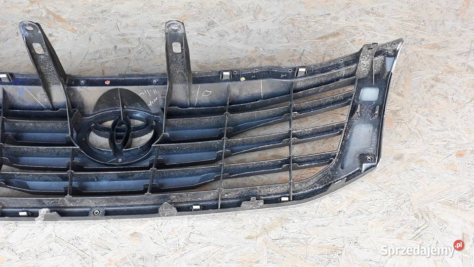 TOYOTA HILUX VII LIFT 1215 GRILL ATRAPA Zatom Stary