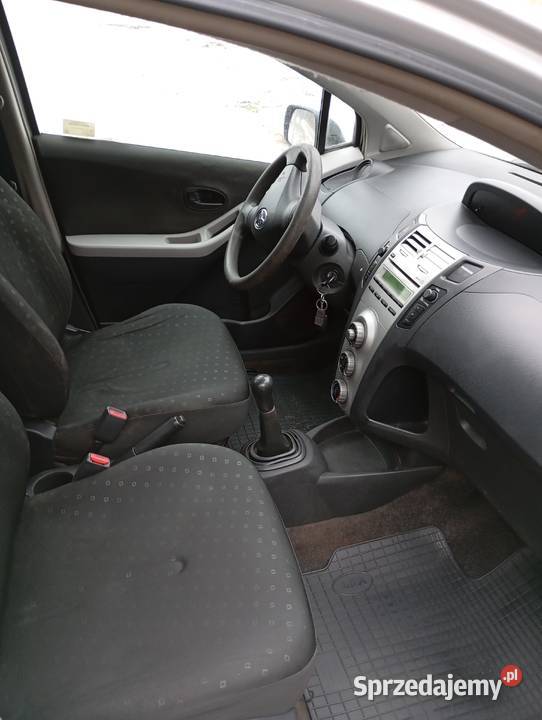 Yaris 220075drzwiprzegląd na do jazdy Rok produkcji 2007 Drzewica