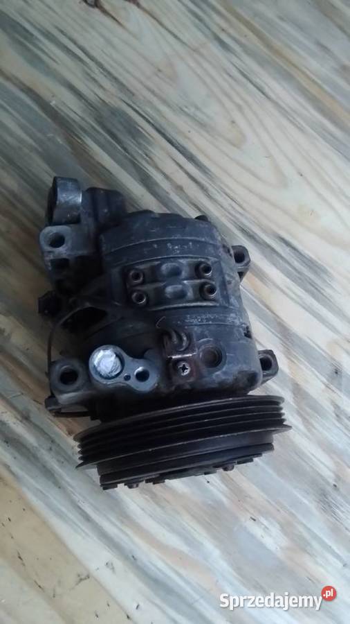 Kompresor klimatyzacji Nissan DKV11D 926001M016