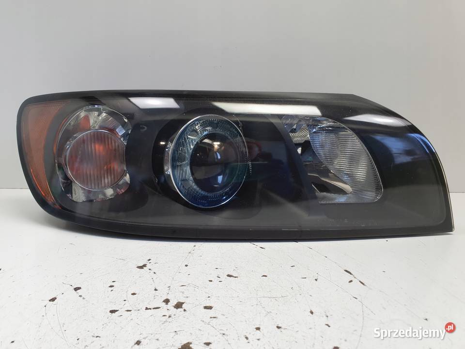 LAMPA PRAWA Volvo S40 II V50 XENON PRZEDNIA Rudka