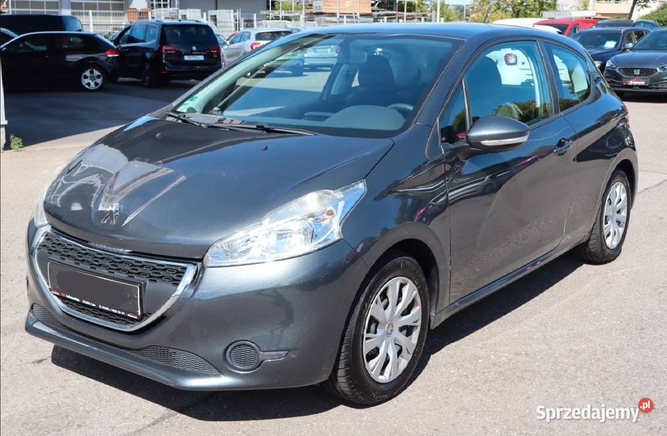 Peugeot 208 nieuszkodzony
