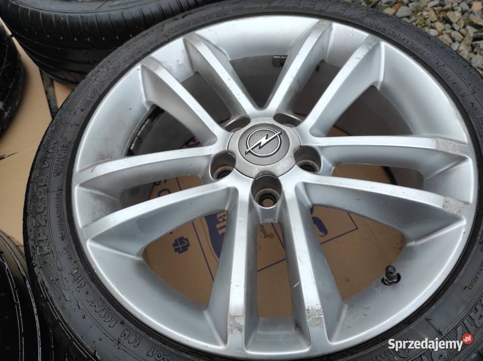 Felgi Opel 17 5x110 7Jx17 ET44 Kompletopony Ustrzyki Dolne