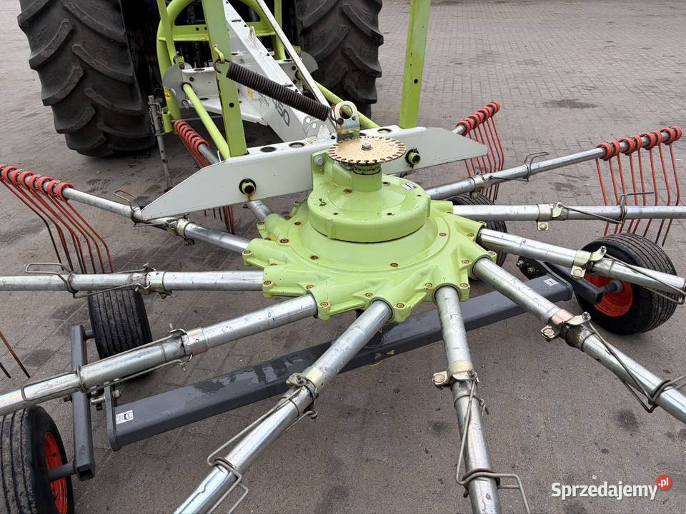 Zgrabiarka karuzelowa Claas Liner 450 Myszyniec