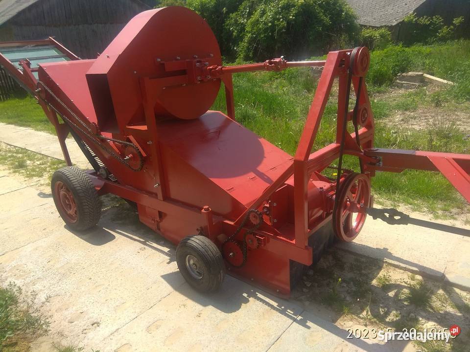 Kombajn mechaniczny do zbioru orzechów laskowych Izdebno