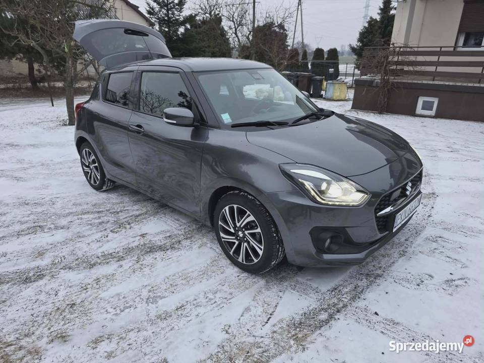 Cukierek Suzuki Swift 2023r 1197cm3 Swift Ślesin