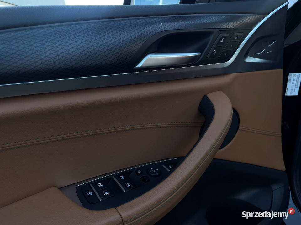 FV23 MFotele Panorama Keyless MPakiet granatowy Łódź