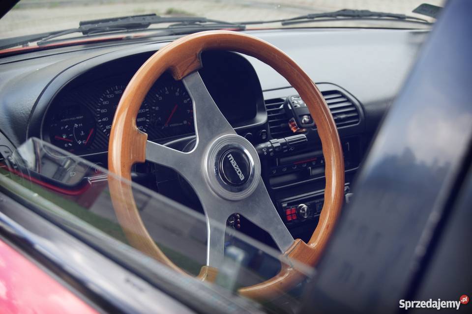 Mazda 323f BG nie honda golf audi 4/5