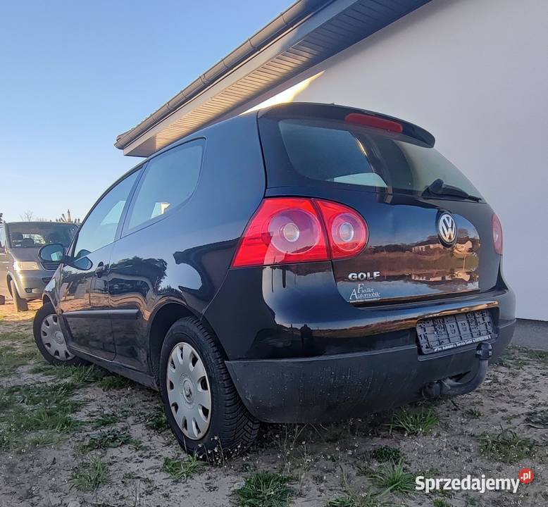 VW Golf 5 14 Benz czarny 3 drzwi Zielona Góra