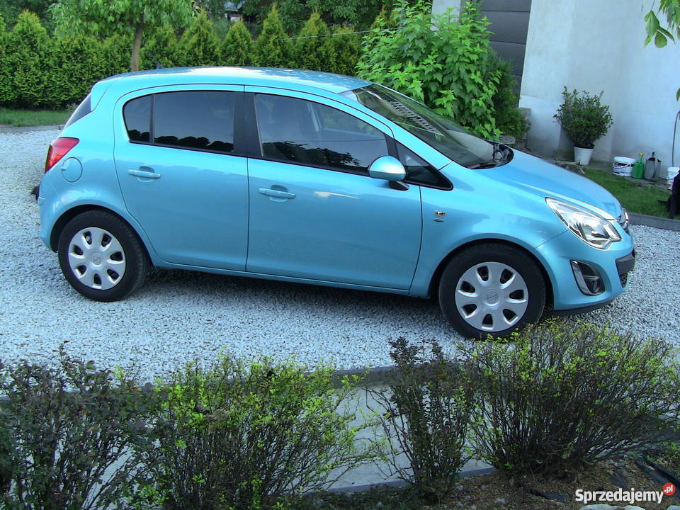 Opel Corsa D 14 BŁĘKITNY KOLOR 2011rTempomat ogranicznik prędkości sprzedam