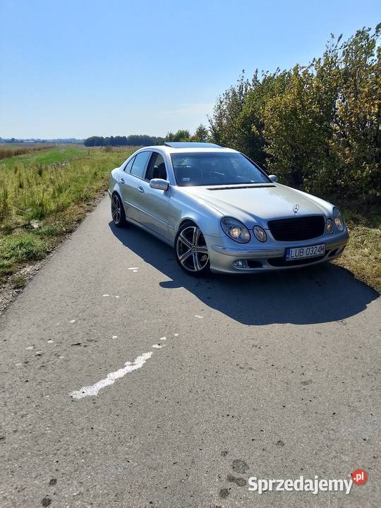 MercedesBenz w211 E Klasa USA Rok produkcji 2005 Garbów
