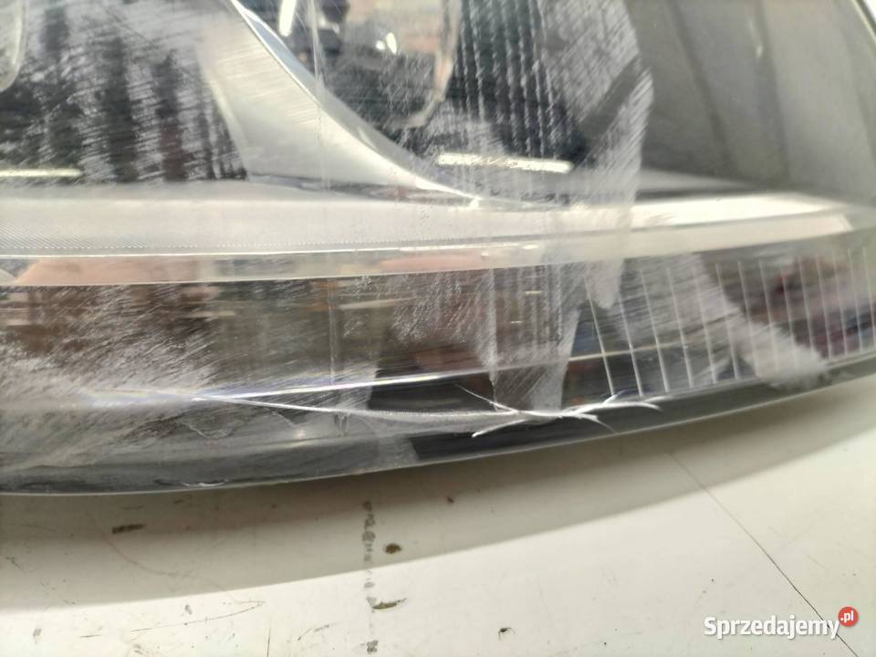 LAMPA PRZÓD PRAWA EU PRZED LIFT USZKODZONA osobowe