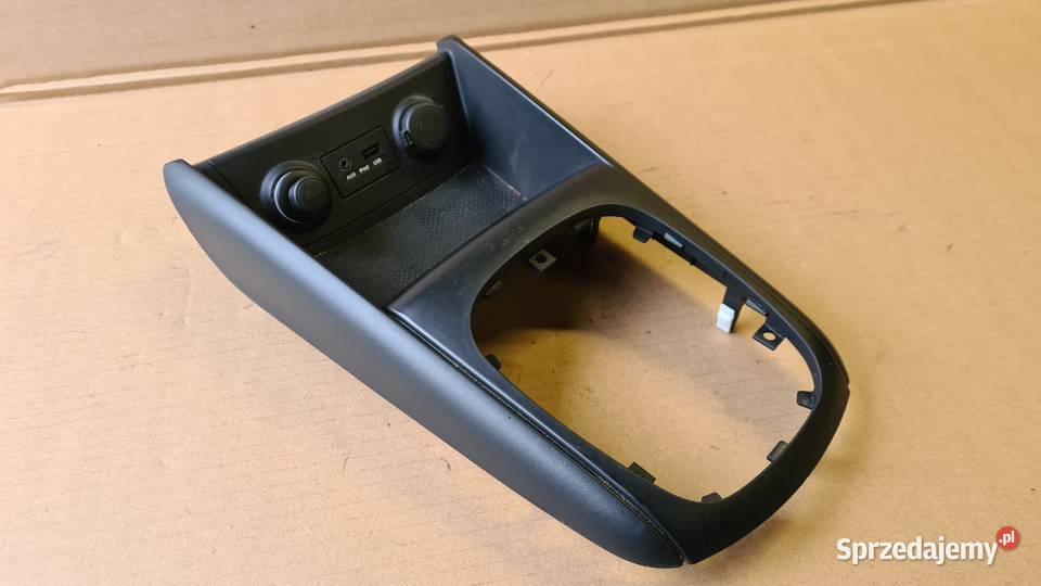 Hyundai I30 cw 1 Lift ramka wybieraka drążka Legnica sprzedam