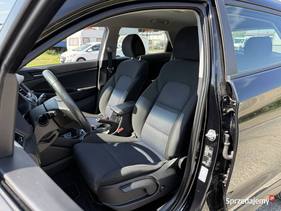 Hyundai Tucson 16 BENZYNA Klimatronik Nawigacja wielkopolskie Konin