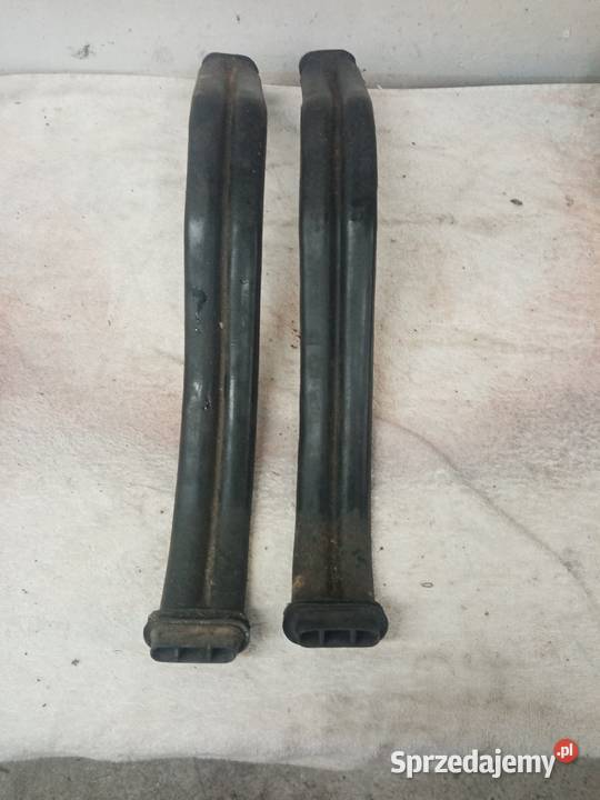 VW Garbus 1303 odpływ wody 133 819 533