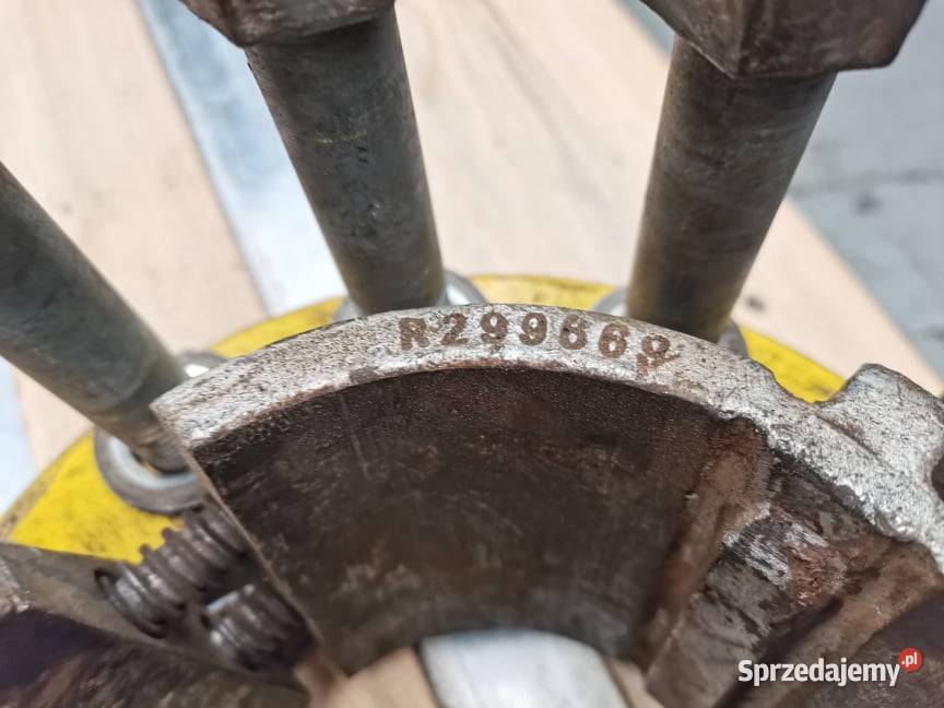 Klin koła tylnego John Deere 8345 R R299669 Wilkowo