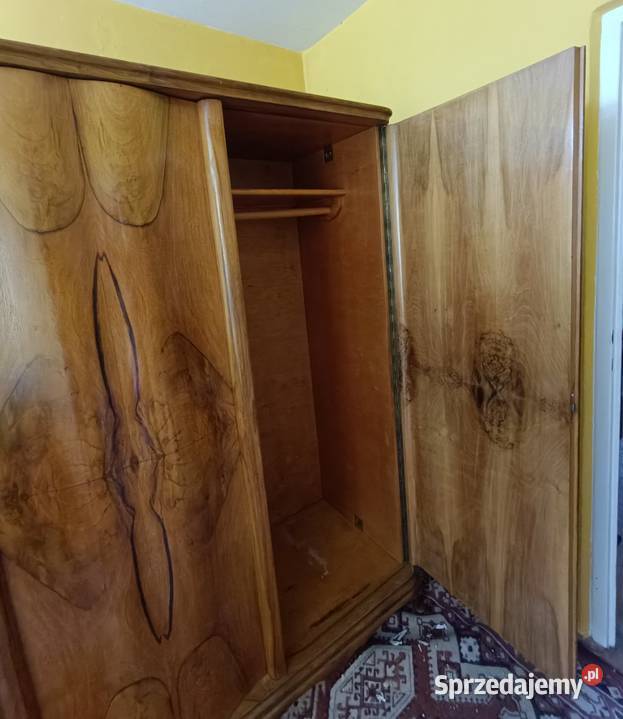 Szafa drewniana vintage stara porządna pomoc z Łódź