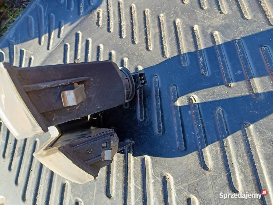 Halogen prawy Alfa Romeo 147 osobowe Szczecin