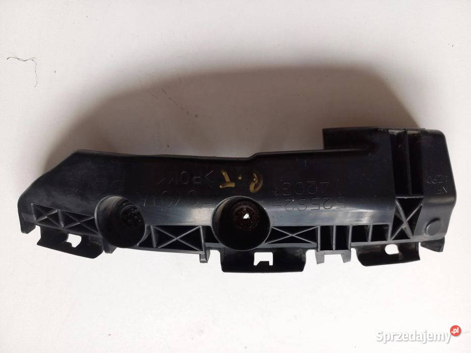 Ślizg Zderzaka Tył Prawy 52562 42031 Toyota Rav4 osobowe Wola Jachowa