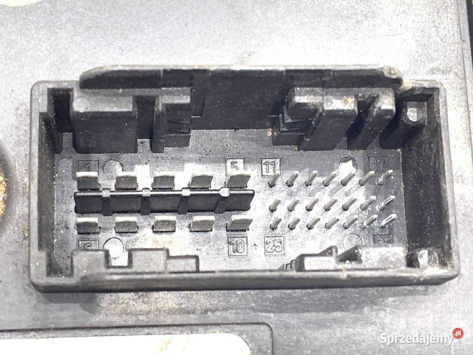 PRZETWORNICA LED MERCEDES C218 A2189009700 1117