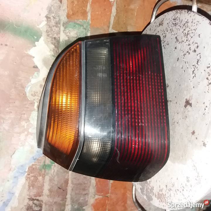 Lampa Lewy tył Golf III Hathback Rok produkcji 1998 śląskie Wola