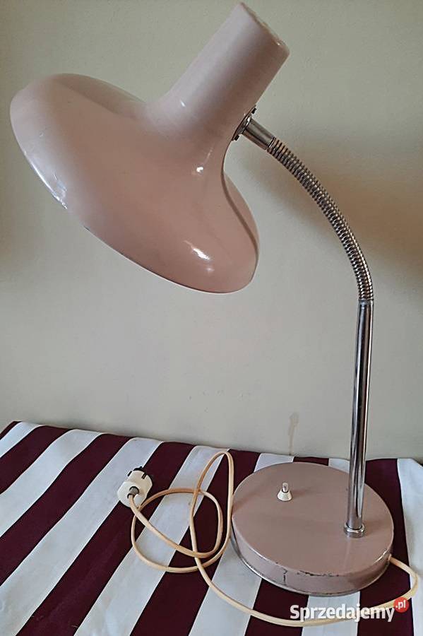 Lampa na biurko Polam Wilkasy typ 168048 z lat wielkopolskie Ostrów Wielkopolski